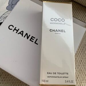 🎄🎄NWT 100ml CHANEL Coco Mademoiselle Eau de Toilette with bonus